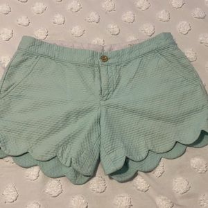 Lily Pulitzer size 2 scalloped shorts light blue